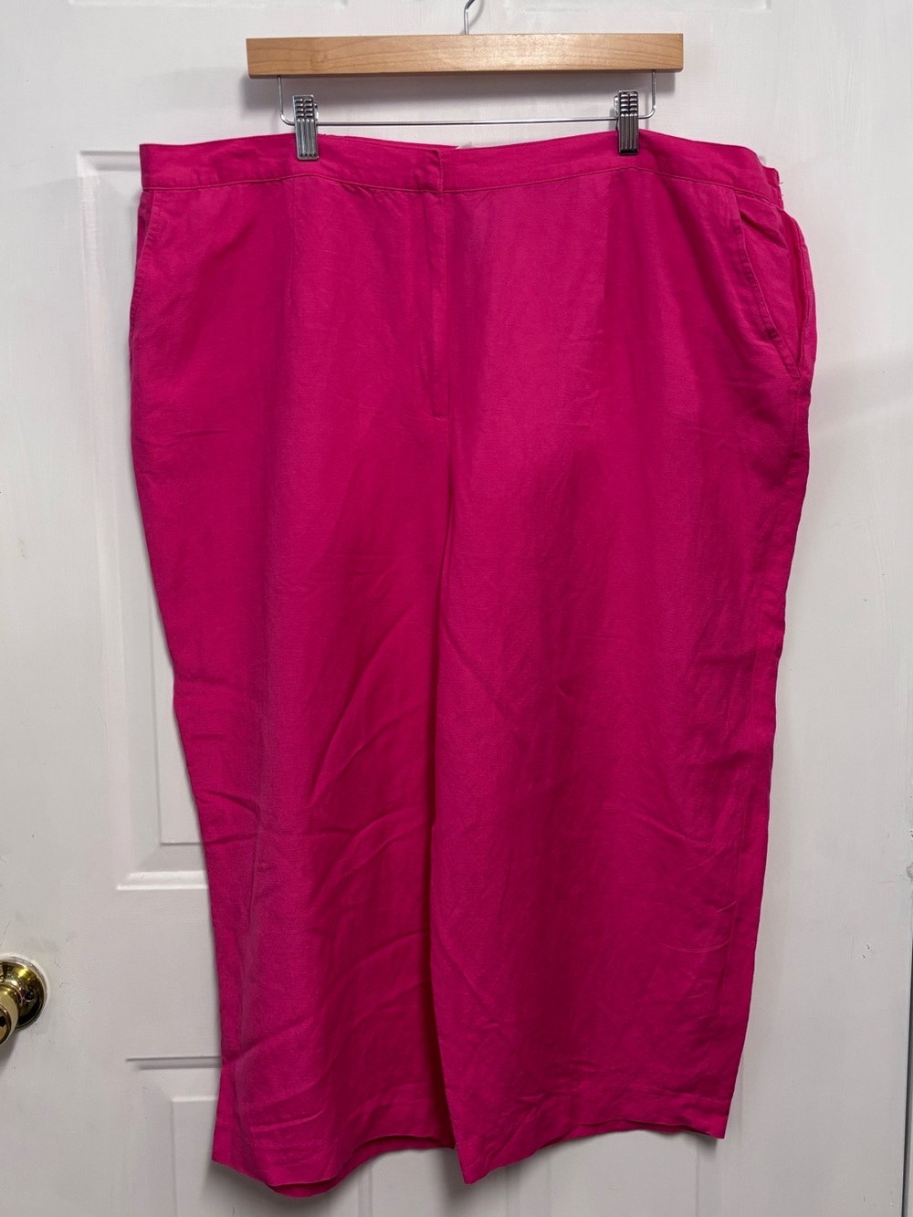 Ruby Rd. Hot Pink Wide Leg Pull-On Capris